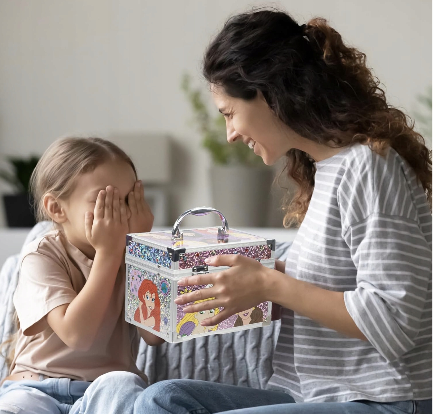 Zestaw Kosmetyczny Dla Dziewczynek Etui Podróżne Błyszczyki Lakier Pędzle - obrazek 6